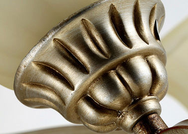 Dekorativer heller großer Leuchter-italienischer Retrostil des Schmiedeeisen-9 mit Metall und Glas