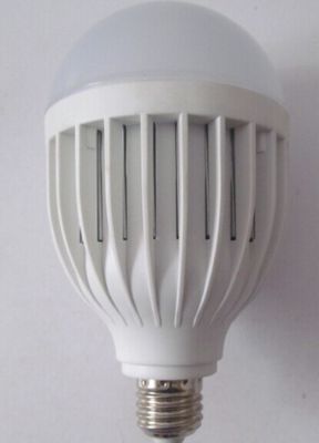 Hohe Kugel-Birnen-Fabriken des Lumen-12W 1150LM IP45 Epistar Plastikunterkunftled