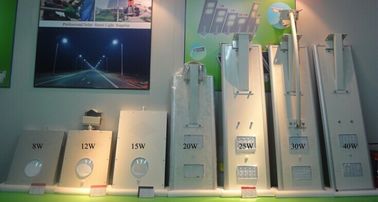 IP65 30W integrierte kühle weiße LED-Straßenlaterneim Freien, angetriebenes LED-Straßenlaternesolar