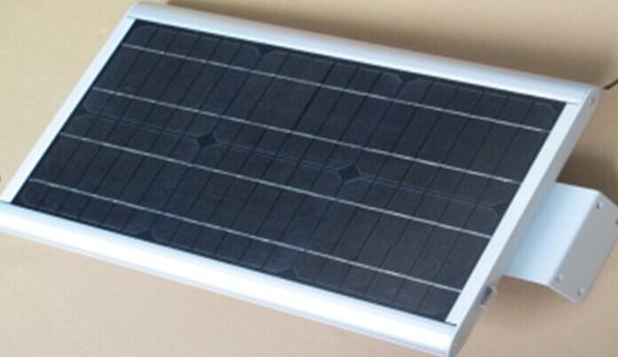 Hohe Straßenlaternedes Lumen-50W einteilige Solar-LED des Reinweiß-IP66 im Freien